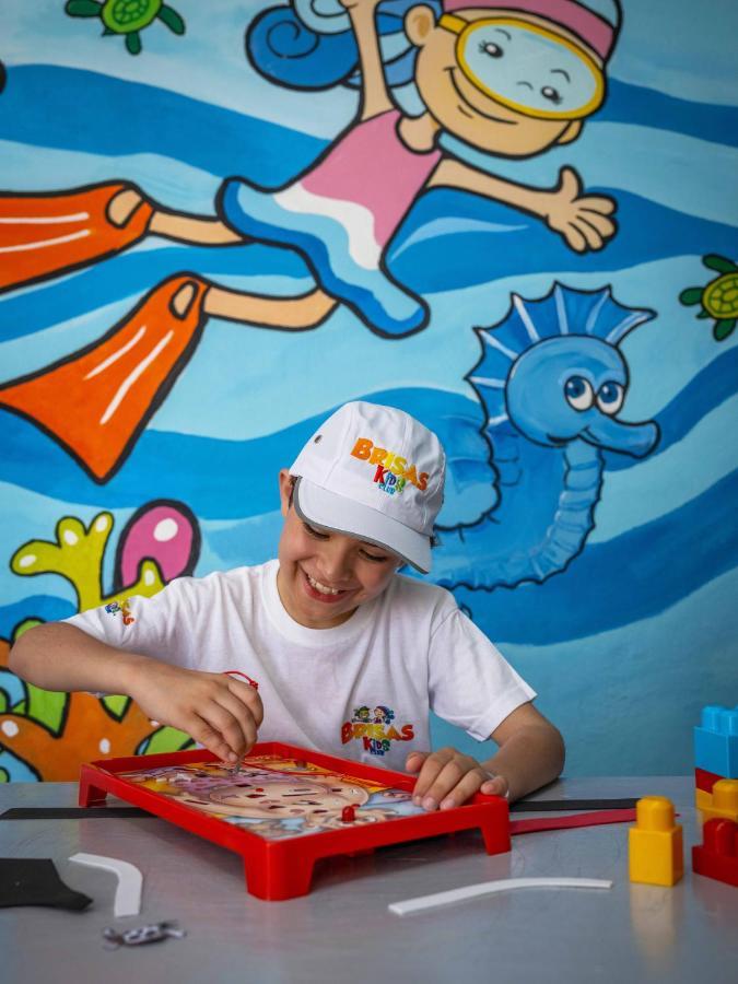 Las Hadas By Brisas Manzanillo Zewnętrze zdjęcie Child at the DREAMS Center