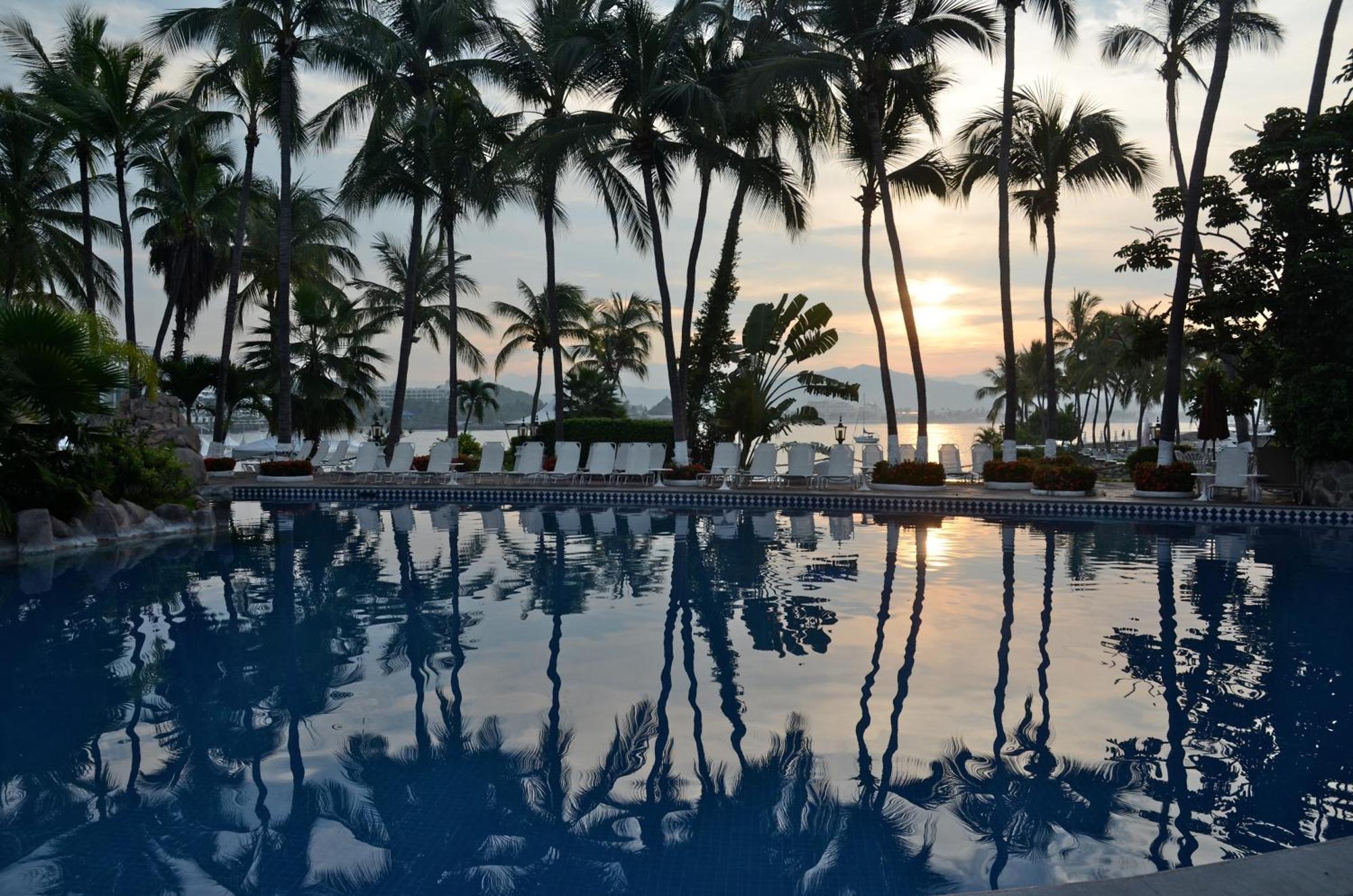Las Hadas By Brisas Manzanillo Zewnętrze zdjęcie Sunset at the InterContinental Resort
